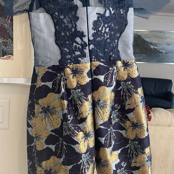 Beautiful navy and gold elegant mini dress - Picture 3 of 4